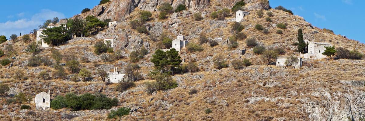 Visit Aegina’s abandoned city of Paleochora