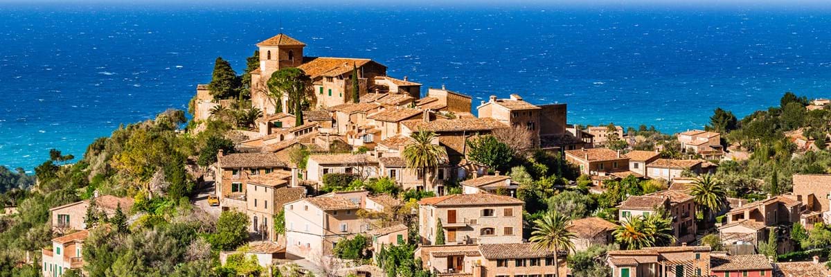 Majorca, home of celebrities – especially in the mountain village of Deia